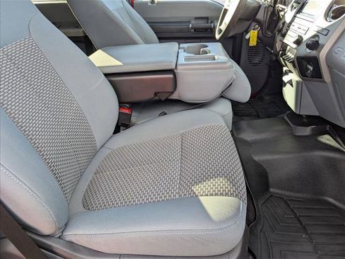 Used 2015 Ford F250 XLT w/ XLT Premium Package image 19
