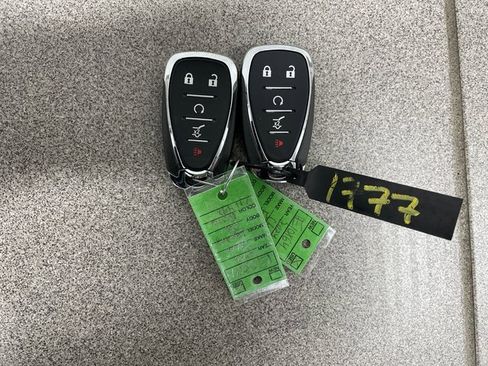 Used 2024 Chevrolet Equinox RS w/ RS Leather Package image 26