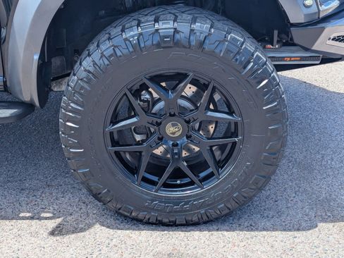 Used 2018 Ford F150 Raptor w/ Equipment Group 802A Luxury AWD/4WD image 9