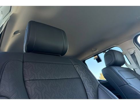 Used 2023 Toyota Tundra Limited AWD/4WD image 17