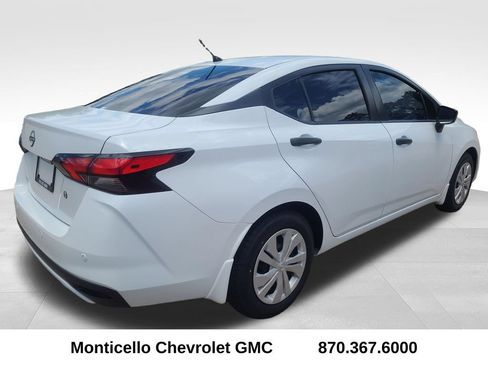 Used 2025 Nissan Versa S w/ Trunk Package FWD image 8