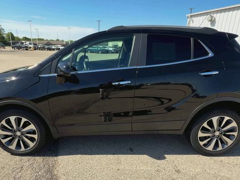 Used 2022 Buick Encore Preferred w/ Safety Package II image 5