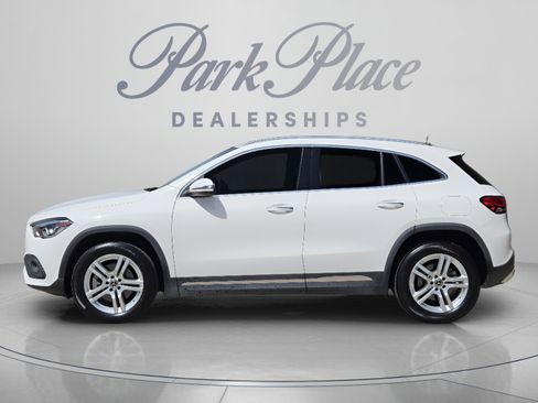 Used 2022 Mercedes-Benz GLA 250 w/ Premium Package Lite image 2