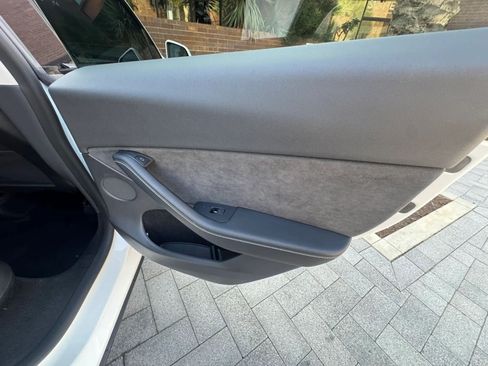 Used 2023 Tesla Model Y AWD image 22