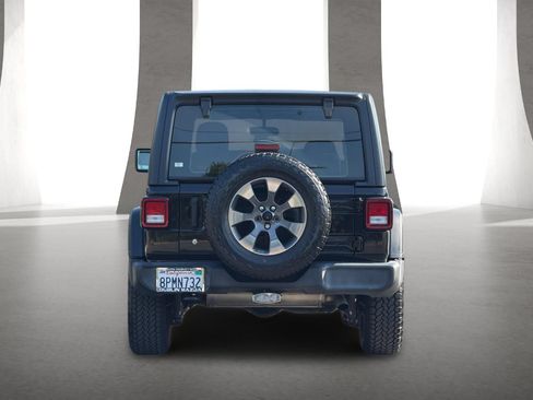 Used 2019 Jeep Wrangler Sport AWD/4WD image 5
