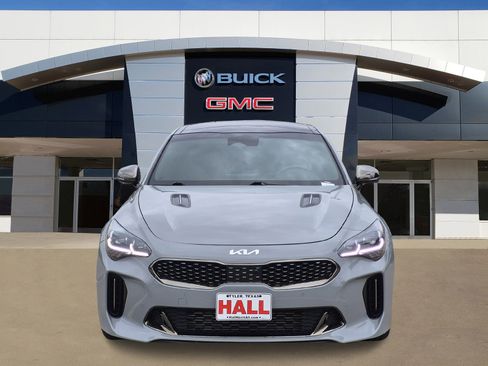 Used 2023 Kia Stinger GT2 RWD image 2