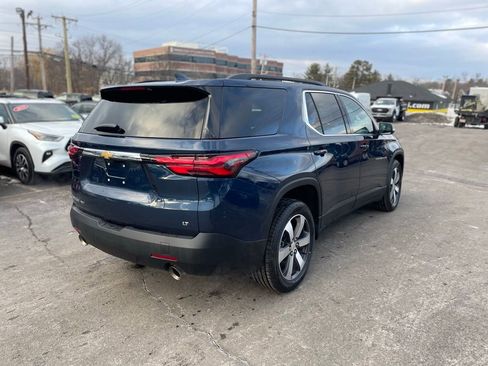 Used 2023 Chevrolet Traverse LT w/ LT Premium Package image 6