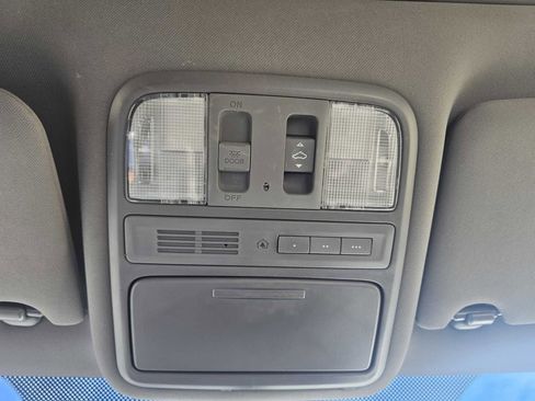 Used 2010 Honda Pilot EX-L image 19