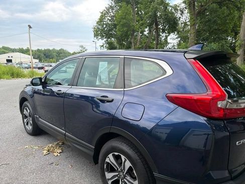 Used 2019 Honda CR-V LX image 3
