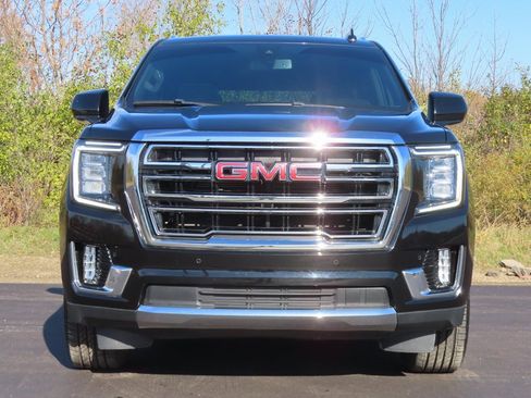 Used 2021 GMC Yukon XL SLT image 16