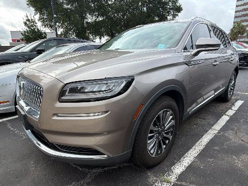 Used 2021 Lincoln Nautilus FWD w/ Equipment Group 101A image 15