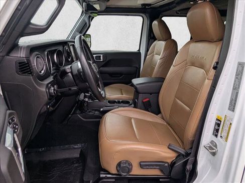 Used 2023 Jeep Wrangler Unlimited Sahara w/ Cold Weather Group AWD/4WD image 16
