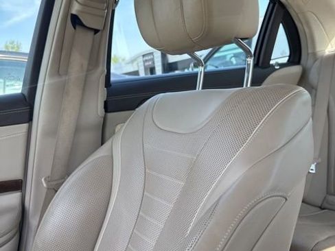 Used 2016 Mercedes-Benz S 550 4MATIC Sedan image 18