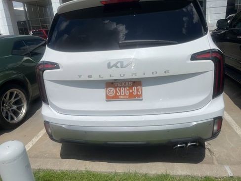 Used 2024 Kia Telluride EX FWD image 5