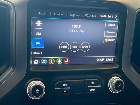 Used 2020 GMC Sierra 1500 Elevation w/ Elevation Value Package AWD/4WD image 16