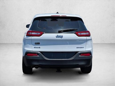 Used 2016 Jeep Cherokee Sport AWD/4WD image 7