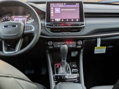 New 2026 Jeep Compass Limited image 25