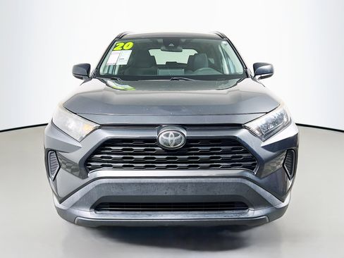 Used 2020 Toyota RAV4 LE FWD image 11