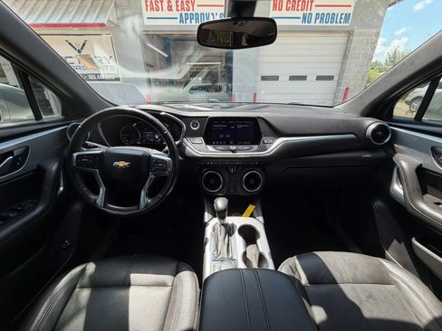 Used 2020 Chevrolet Blazer LT FWD image 12