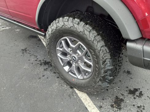 New 2025 Ford Bronco Badlands AWD/4WD image 10
