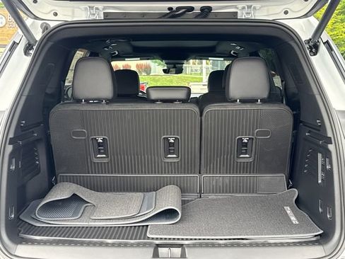 New 2026 GMC Acadia Denali w/ Super Cruise Package FWD image 13