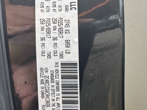 Used 2012 Chrysler Town & Country Touring-L w/ Entertainment Group #2 image 27