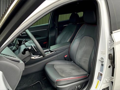 Used 2020 Hyundai Sonata SEL Plus w/ Tech Package image 25