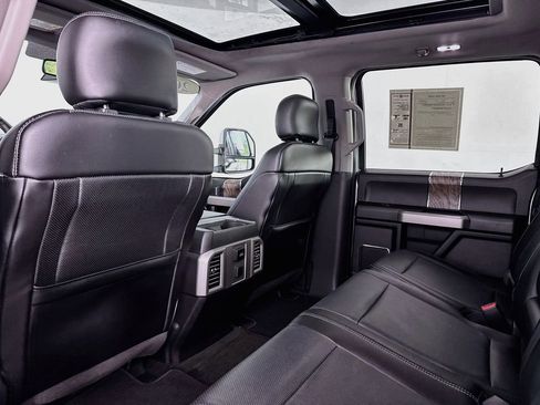 Used 2017 Ford F250 Lariat w/ Lariat Ultimate Package RWD image 33
