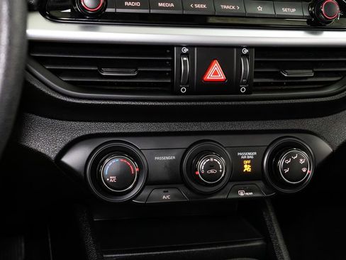 Certified 2024 Kia Forte LXS image 16