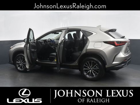 Used 2024 Lexus NX 250 FWD image 30