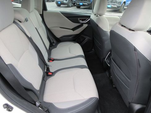 Used 2023 Subaru Forester Premium image 18