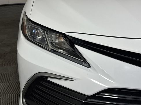Used 2024 Toyota Camry LE w/ Convenience Package FWD image 3