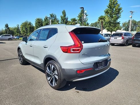 Certified 2024 Volvo XC40 B5 Ultimate w/ Protection Package Premier AWD/4WD image 3