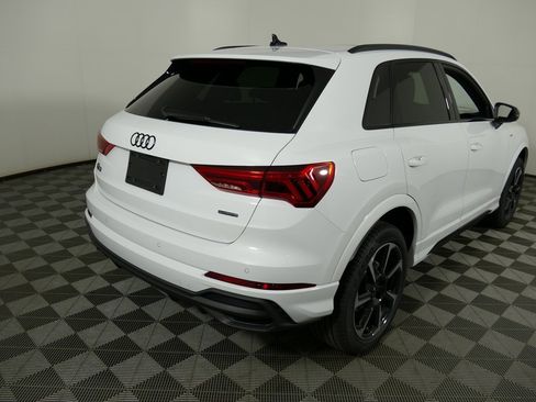 New 2025 Audi Q3 2.0T Premium Plus image 3