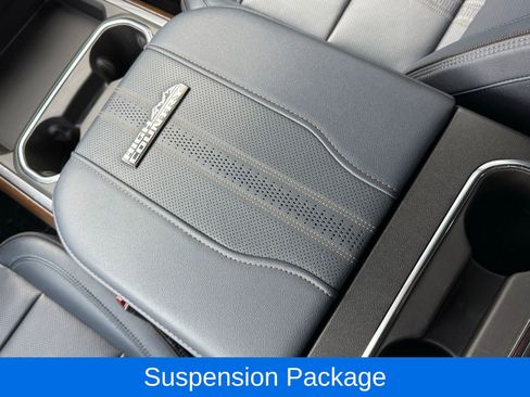 Used 2024 Chevrolet Silverado 3500 High Country w/ High Country Premium Package image 38