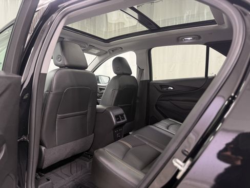 Used 2023 Chevrolet Equinox Premier image 25