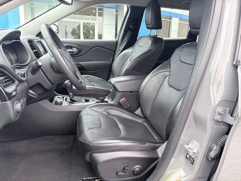 Used 2023 Jeep Cherokee Altitude Lux AWD/4WD image 9