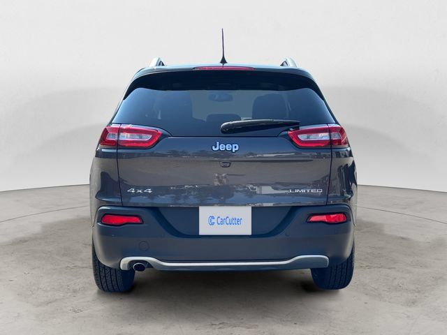 Used 2018 Jeep Cherokee Limited AWD/4WD image 6