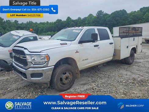 Used 2020 RAM 3500 Tradesman w/ Chrome Appearance Group AWD/4WD image 1