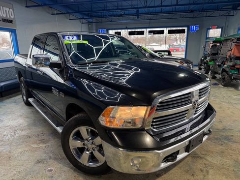 Used 2017 RAM 1500 Big Horn AWD/4WD image 2