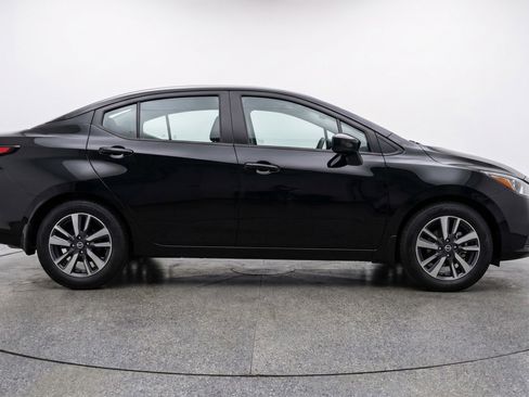 Used 2025 Nissan Versa SV FWD image 11