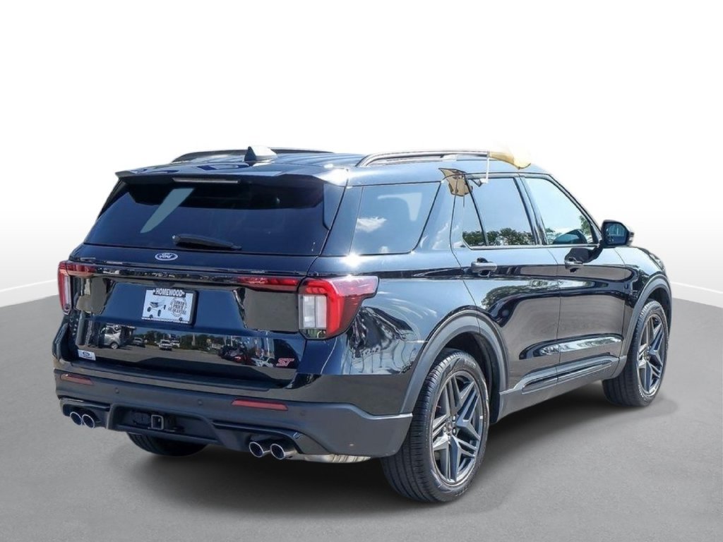 Certified 2025 Ford Explorer ST AWD/4WD image 10