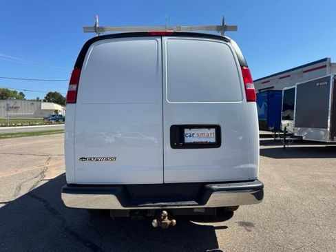 Used 2020 Chevrolet Express 3500 w/ Driver Convenience Package RWD image 6
