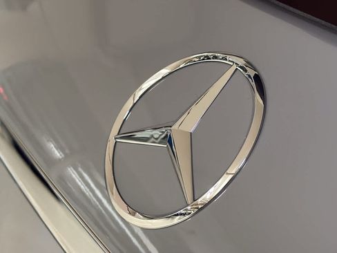 New 2026 Mercedes-Benz GLE 580 4MATIC image 9