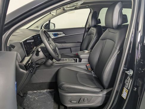 New 2026 Kia Sportage EX w/ EX Panorama Roof Package FWD image 12