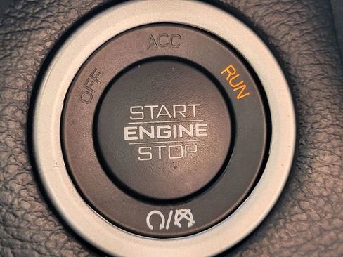 Certified 2021 RAM 1500 Big Horn AWD/4WD image 4