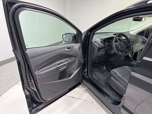 Used 2018 Ford Escape SE AWD/4WD image 9