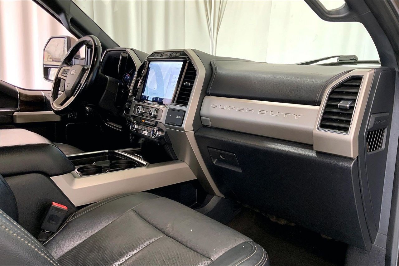 Used 2022 Ford F350 Lariat w/ Lariat Ultimate Package AWD/4WD image 28