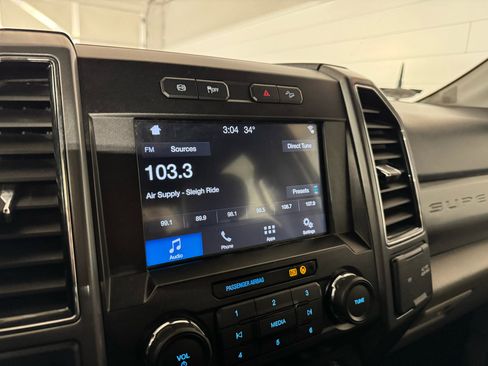 Used 2019 Ford F250 XLT w/ XLT Value Package image 21