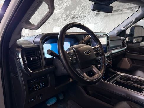 Used 2024 Ford F250 Lariat w/ Lariat Ultimate Package AWD/4WD image 8